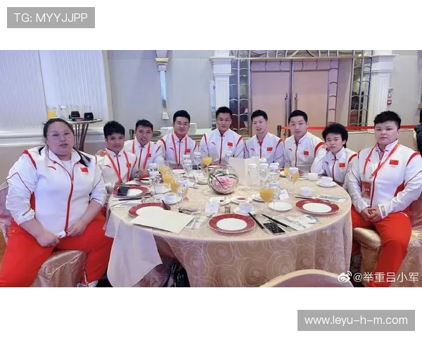 吕小军今儿真不像话，一身运动员气质被豪车包围得跟出门逛街似的！