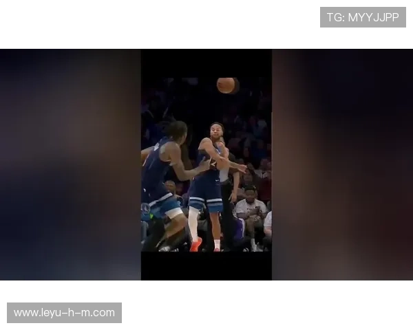 朗多抢断发起快攻，较巅峰更靠防守组织带动