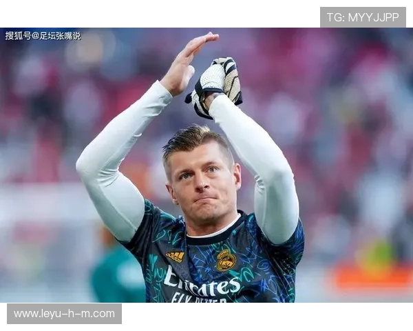 掌控出球节奏克罗斯本赛季回撤直塞较上赛季更具威胁