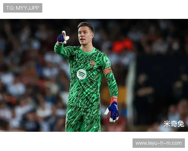 特尔施特根本赛季主导出球，长传撕开防线