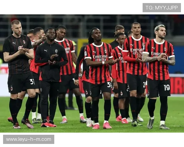 米兰王朝崩塌的背后：战术平庸与战略失策让红黑军团陷入深渊